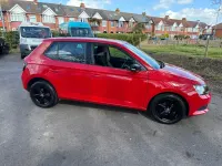 Usado Skoda Fabia SE 75 CV (55 kW) 2017 Rojo Utilitario
