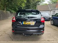 Usado Ford Focus Zetec 2014 Preto Citadino