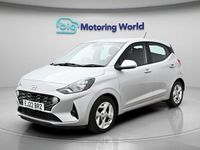 Usado Hyundai i10 SE 84 HP (61 kW) 2022 Prateado Citadino