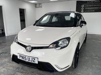 Used MG MG3 106 HP (77 kW) 2015 White Hatchback