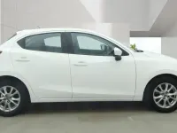 Used Mazda 2 2017 White Hatchback