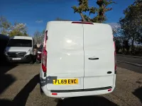 Used Ford Transit Custom Limited 130 HP (95 kW) 2019 White Van