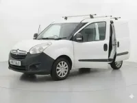 Used Vauxhall Combo 95 HP (69 kW) 2017 White MPV