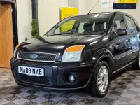 Used Ford Fusion Zetec 90 HP (66 kW) 2009 Black Hatchback