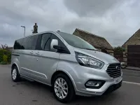 Begagnad Ford Tourneo Titanium 2020 Silver Minibuss