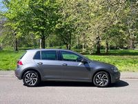 Usado VW Golf VII Match 115 HP (84 kW) 2019 Cinzento Citadino