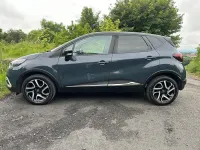 Used Renault Captur Iconic 90 HP (66 kW) 2018 Blue/black SUV