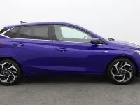 Used Hyundai i20 Premium 100 HP (73 kW) 2023 Blue Hatchback