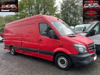 Używany Mercedes Sprinter 2015 Czerwony Van