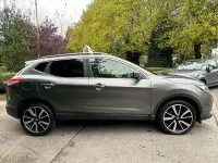 Used Nissan Qashqai Tekna 110 HP (80 kW) 2015 Grey SUV