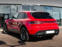 Used Porsche Macan 265 HP (194 kW) 2024 Red SUV