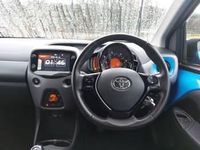 Used Toyota Aygo x-press 69 HP (50 kW) 2018 Blue Hatchback