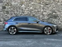 Usado Audi S3 Sportback Advanced 310 HP (228 kW) 2023 Cinzento Citadino