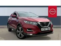 Used Nissan Qashqai N-Connecta 115 HP (84 kW) 2017 Red SUV