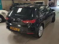 Used Seat Leon SE Dynamic 115 HP (84 kW) 2019 Black Hatchback