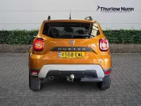 Second-hand Dacia Duster Prestige 115 CP (84 kW) 2018 Portocaliu SUV