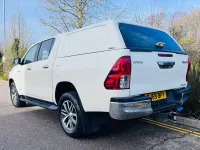 Used Toyota HiLux 150 HP (110 kW) 2019 White Pickup