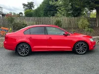 Used VW Jetta SE 140 HP (102 kW) 2011 Red Sedan