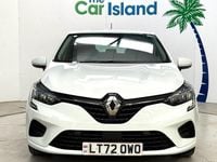Used Renault Clio V Iconic 90 HP (66 kW) 2022 White Hatchback