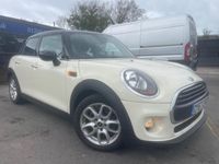 Used Mini Cooper Clubman 136 HP (100 kW) 2017 White Estate