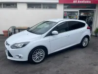 Używany Ford Focus Zetec 115 KM (84 kW) 2012 Biały Hatchback