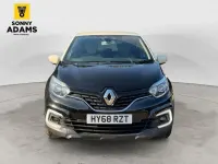 Used Renault Captur Iconic 90 HP (66 kW) 2018 Black/cream SUV