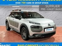 Usado Citroën C4 Cactus Feel 82 HP (60 kW) 2015 Prateado Citadino