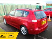 Used Hyundai i30 Comfort 2012 Red Estate