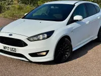 Used Ford Focus ST-Line 125 HP (91 kW) 2017 White Hatchback