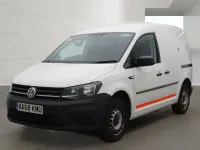 Usado VW Caddy Startline 102 HP (75 kW) 2019 Branco Monovolume
