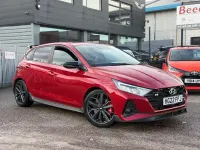 Käytetty Hyundai i20 204 HP (150 kW) 2022 Punainen Viistoperä