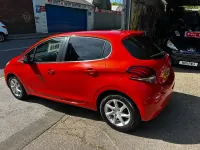 Used Peugeot 208 Active 68 HP (50 kW) 2015 Orange Hatchback