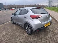 Usado Mazda 2 Inclusive 2015 Prateado Citadino