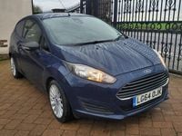 Used Ford Fiesta 95 HP (69 kW) 2015 Blue Van