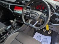 Begagnad Audi Q3 Black Edition 150 HK (110 kW) 2023 SUV