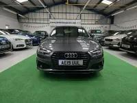 Begagnad Audi A4 Black Edition 245 HK (180 kW) 2019 Grå Sedan