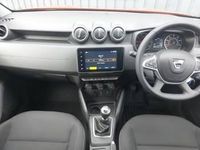 Used Dacia Duster Comfort 90 HP (66 kW) 2022 Orange SUV