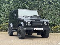 Usado Land Rover Defender 122 HP (89 kW) 2009 Preto Carrinha
