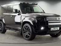 Used Land Rover Defender HSE Dynamic 350 HP (257 kW) 2025 Santorini black SUV