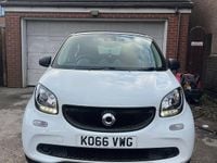 Used Smart ForFour Passion 2017 White Hatchback