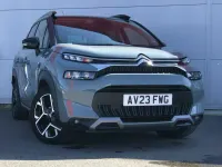Begagnad Citroën C3 Aircross Shine 108 HK (79 kW) 2023 Grå SUV