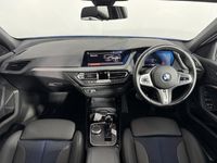 Usado BMW 118 M Sport 134 HP (98 kW) 2023 Azul Citadino