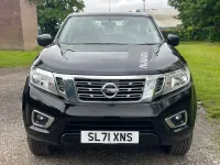 Używany Nissan Navara Acenta 2021 Czarny Pickup