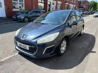 Used Peugeot 308 Access 92 HP (67 kW) 2011 Blue Hatchback