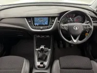Used Vauxhall Grandland X SRi 131 HP (96 kW) 2021 Grey SUV