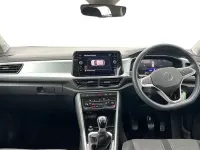 Usado VW T-Roc Life 150 HP (110 kW) 2023 Prateado SUV