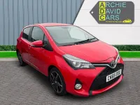 Used Toyota Yaris Sport 99 HP (72 kW) 2015 Red Hatchback