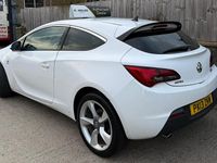Used Vauxhall Astra GTC SRi 2013 White Hatchback