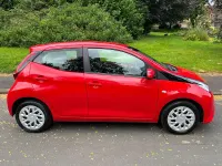 Used Toyota Aygo X-play 72 HP (52 kW) 2021 Red Hatchback
