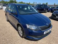 Used Skoda Fabia SE 95 HP (69 kW) 2018 Blue Estate